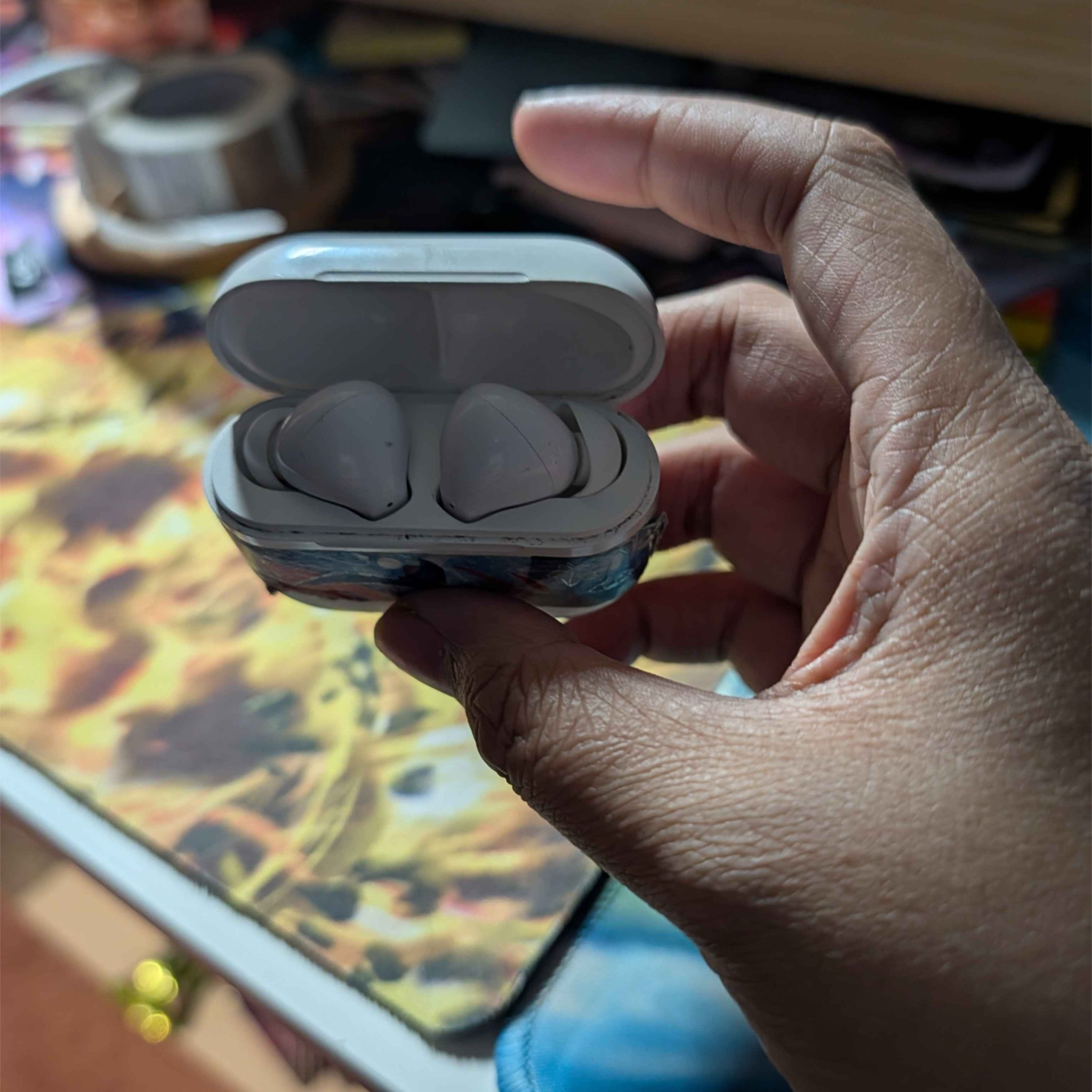 i use earbuds almost daily, but I have a nasty habit of losing them a lot, whether its in my pocket or in another place.